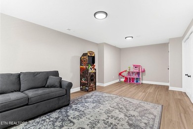 Move in ready and packed with updates! This well maintained 3 - photo 32