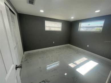 UPDATED BRIGHT HOME IN COLONIAL HILLS SUBDIVISION WITH - photo 34