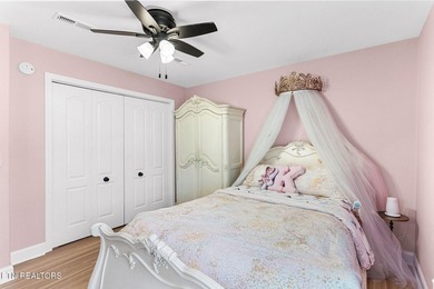 Move in ready and packed with updates! This well maintained 3 - photo 35