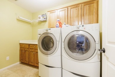 Lake Park living at its finest! This custom-built home truly - photo 35