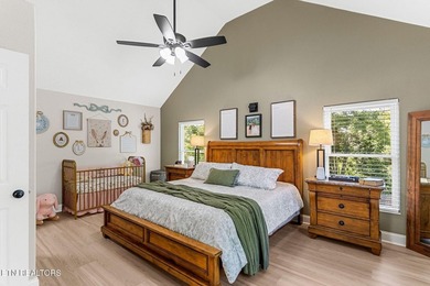 Move in ready and packed with updates! This well maintained 3 - photo 36