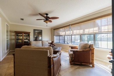 Lake Park living at its finest! This custom-built home truly - photo 37