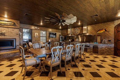 Lake Park living at its finest! This custom-built home truly - photo 39