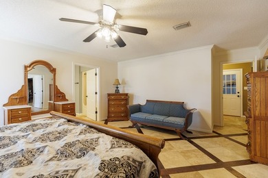 Lake Park living at its finest! This custom-built home truly - photo 40