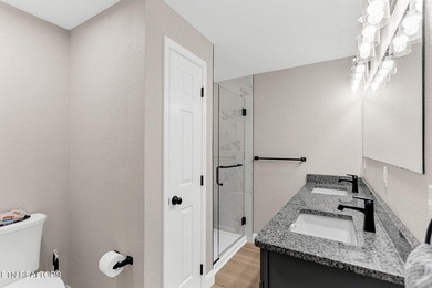 Move in ready and packed with updates! This well maintained 3 - photo 44