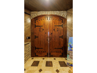 Lake Park living at its finest! This custom-built home truly - photo 45