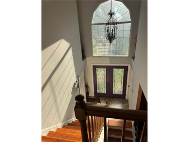 Welcome to 809 Pine Ridge Bend! This spacious 5BR/3.5BA home - photo 3