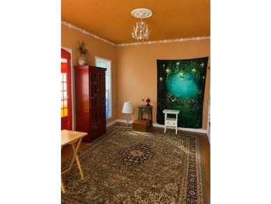 Welcome to 809 Pine Ridge Bend! This spacious 5BR/3.5BA home - photo 6