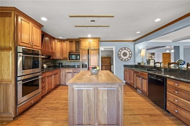 Welcome to Your Own Private Paradise in the Heart of Old - photo 26