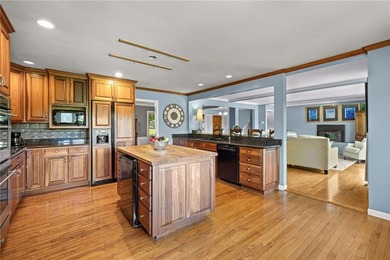 Welcome to Your Own Private Paradise in the Heart of Old - photo 27