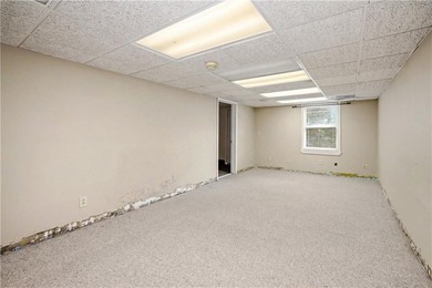 Welcome to this charming single-level home nestled in the - photo 29