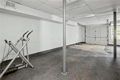 Welcome to this charming single-level home nestled in the - photo 31