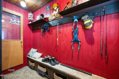 Alaskan home with pole barn in South Anchorage's most desirable - photo 32