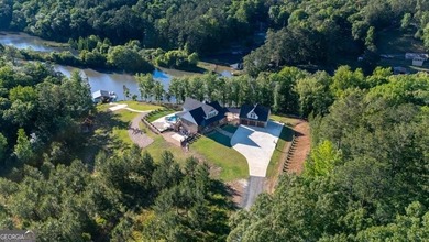 LAKE HARDING LUXURY | EXTRAORDINARY WATERFRONT LIVING Where - photo 1