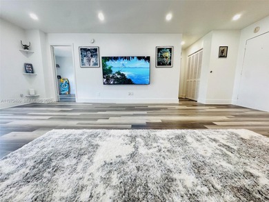 Fully Renovated 2BR/2BA Penthouse with Private AC & Panoramic