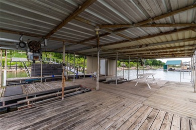 Stunning lakefront opportunity in the highly sought-after gated - photo 17
