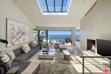 Set at the end of a private cul-de-sac on an ultra-exclusive - photo 1