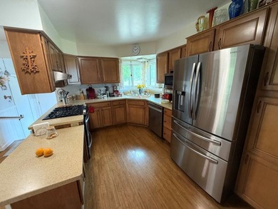 Beautifully updated 3-bedroom ranch w/approx. 130 ft of Pigeon - photo 14