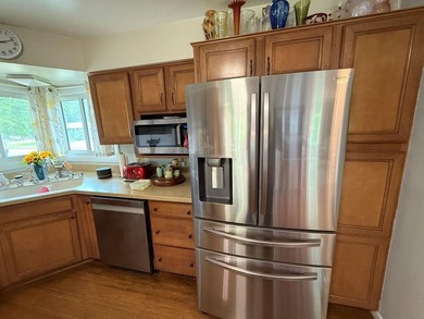 Beautifully updated 3-bedroom ranch w/approx. 130 ft of Pigeon - photo 15
