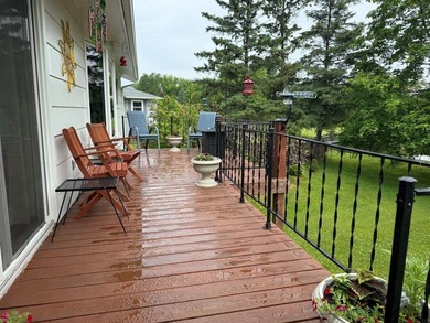 Beautifully updated 3-bedroom ranch w/approx. 130 ft of Pigeon - photo 39