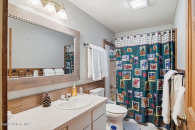 Discover exceptional versatility and location at 527/529 - photo 13