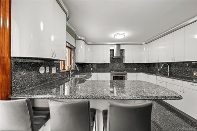 Welcome to this beautifully maintained brick home offering a - photo 14
