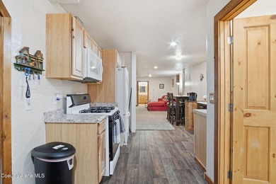 Discover exceptional versatility and location at 527/529 - photo 17