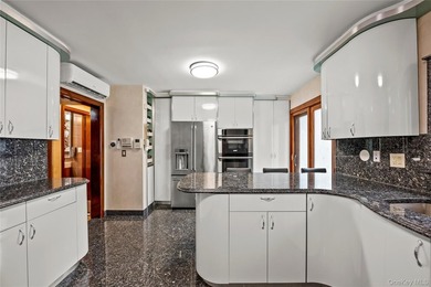 Welcome to this beautifully maintained brick home offering a - photo 17