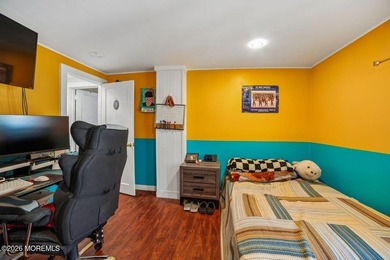Welcome to 37 Stoll St, a charming Colonial offering classic - photo 21