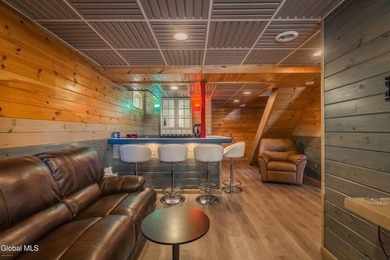Imagine pulling into your own quiet retreat where stressful days - photo 22