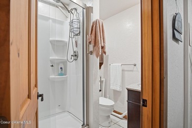 Discover exceptional versatility and location at 527/529 - photo 24