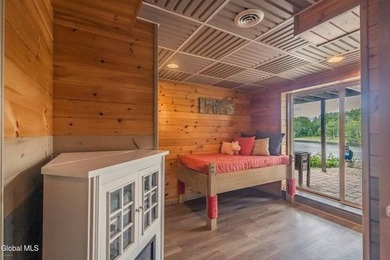 Imagine pulling into your own quiet retreat where stressful days - photo 24