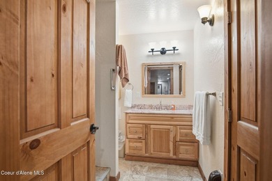 Discover exceptional versatility and location at 527/529 - photo 29