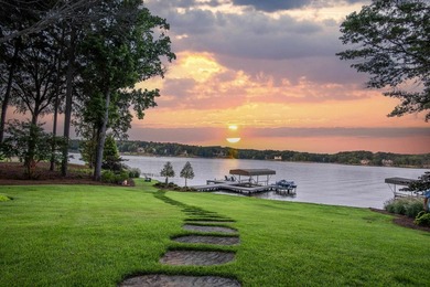 BEST OF LAKE AND GOLF. A SPECIAL PROPERTY IN REYNOLDS!YOU CAN - photo 2