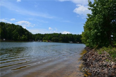 Lake Norman Acreage For Sale in Troutman North Carolina