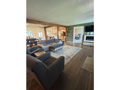 Welcome home! This beautifully updated and renovated 3 bedroom - photo 14