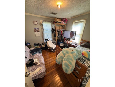 Welcome to 320 Forrest Ave, a 3 bedroom 1 bath home in - photo 15
