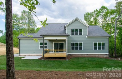 Discover timeless elegance in the Tiburon plan, offering 5 - photo 31