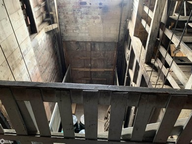 This building offers over 24,000 square feet of space in uptown - photo 31
