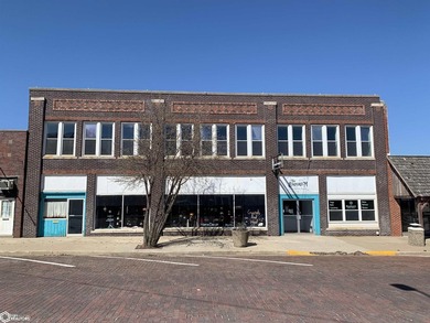This building offers over 24,000 square feet of space in uptown - photo 41