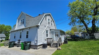 Income-producing duplex located in a consistently leased rental - photo 2