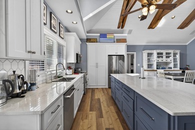 Lakefront Villa with Max Dock in Cuscowilla. Enjoy spectacular - photo 9