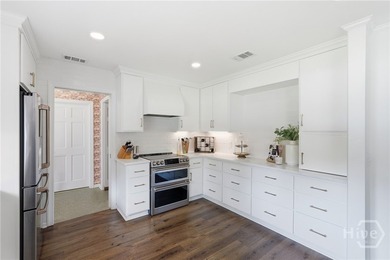 Welcome to 1 Bray Lane - a fully renovated, single-story home - photo 15