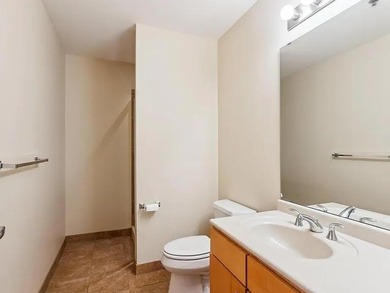 Welcome to unit #2003 at Skyscape. This 20th floor unit - photo 19