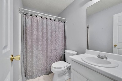 This 6 bedroom, 3 bathroom home offers of comfortable living - photo 29