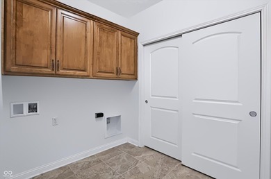 Welcome to this beautifully crafted, all-brick ranch-style home - photo 40