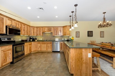 Castle Rock Lake Condo at Portofino Bay! Meticulously maintained - photo 13