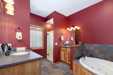 Castle Rock Lake Condo at Portofino Bay! Meticulously maintained - photo 24