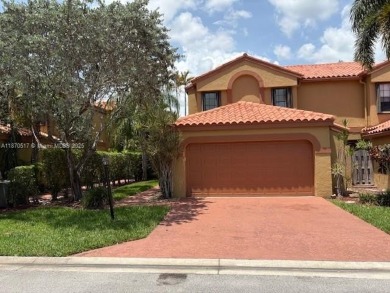 (private lake, pond, creek) Townhome/Townhouse Sale Pending in Boca Raton Florida