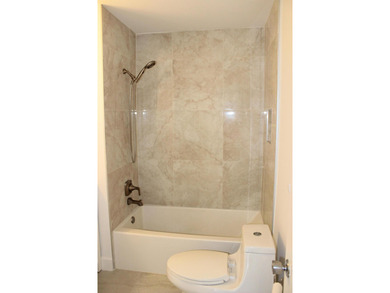 Remodeled Villa 2/1 in the desirable 55+ Boca Lakes Condominium - photo 18